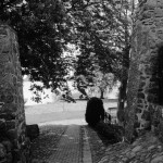 Durch die Stadtmauer zur Promenade